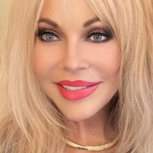 Meet your Posher, Kay